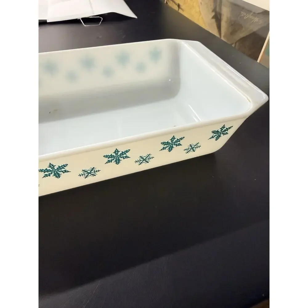 Vintage Pyrex Blue Snowflake Milk Glass Baking Dish No. 212 - Small Chip